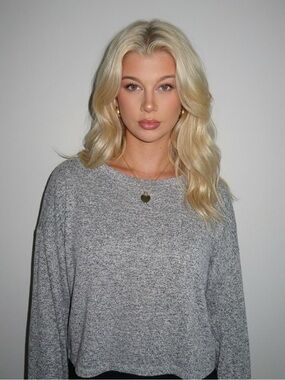 Women’s Grey Heather Knit Long-Sleeve Top